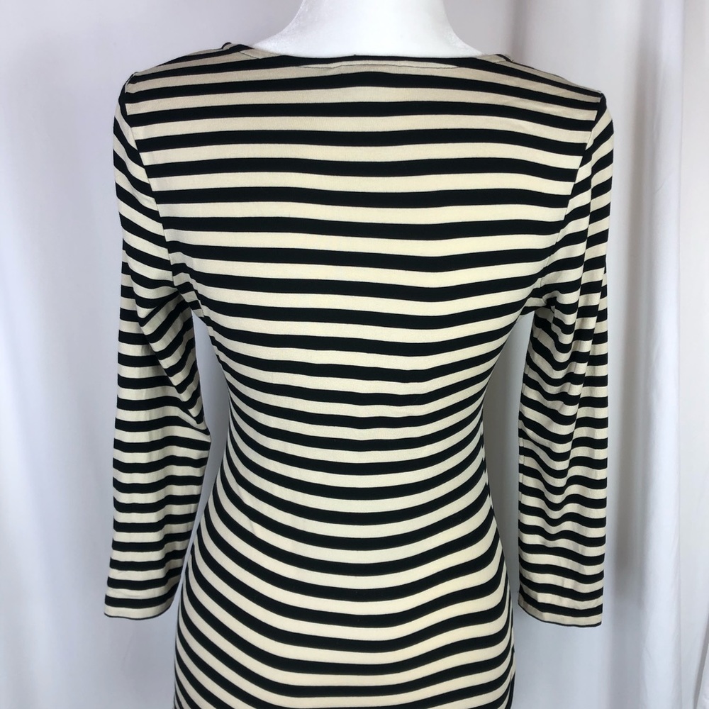 ☀️Banana Republic black striped 3/4 sleeve top☀️ - Picture 3 of 4